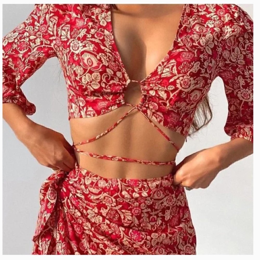 NWT Zara floral pink & red tie cropped top size S